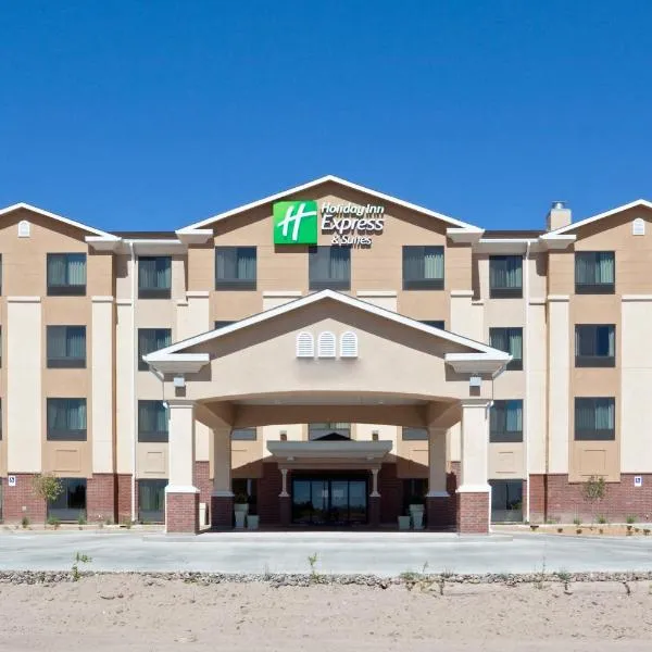 Holiday Inn Express & Suites Deming Mimbres Valley, an IHG Hotel, מלון בדמינג