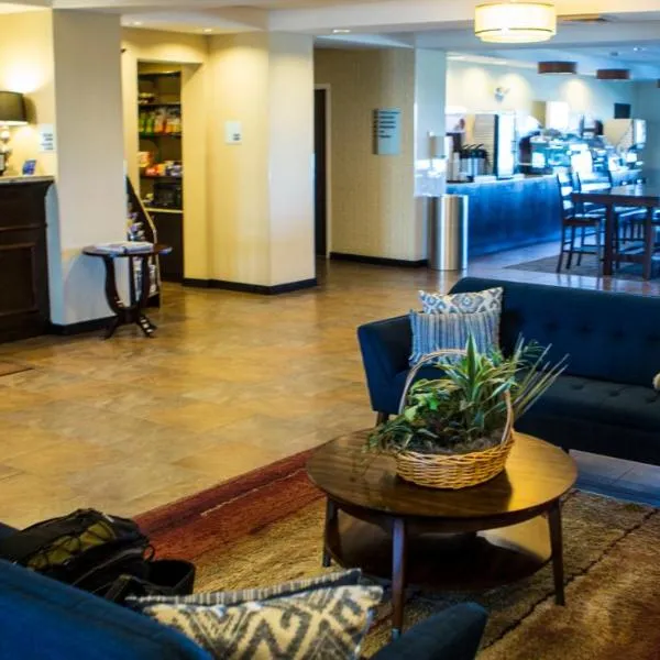 Holiday Inn Express & Suites Malone by IHG, hotell sihtkohas Malone