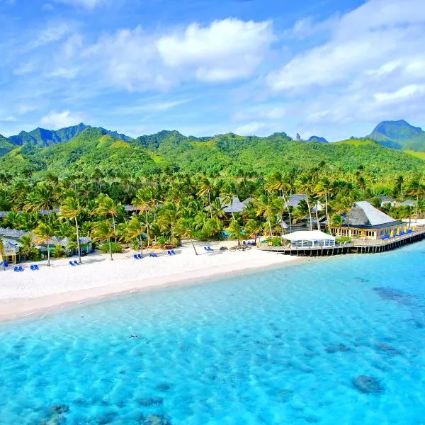 The Rarotongan Beach Resort & Lagoonarium, hotel in Rarotonga