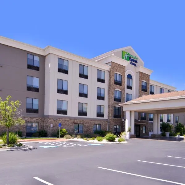 Holiday Inn Express & Suites Selma by IHG, hotel v destinaci Selma