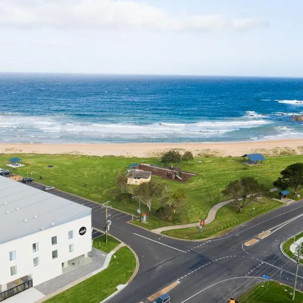 Abode Malua Bay, hotel in Maloney's Beach