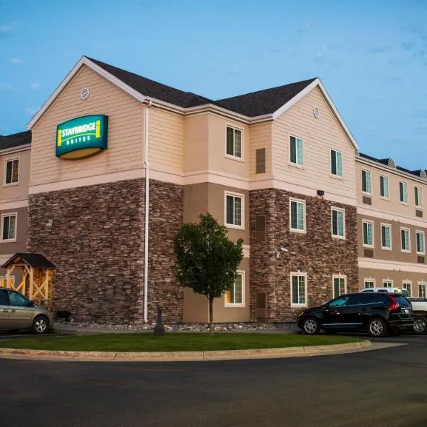 Staybridge Suites Fargo, an IHG Hotel、Moorheadのホテル