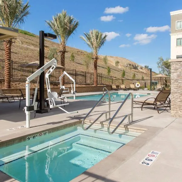 Staybridge Suites Corona South by IHG, hotel i Corona