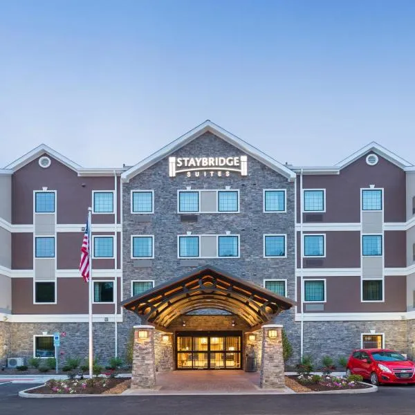 Staybridge Suites Canton by IHG, hotel v destinaci North Canton