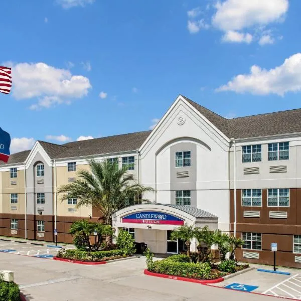 Candlewood Suites Galveston, an IHG Hotel, отель в Галвестоне