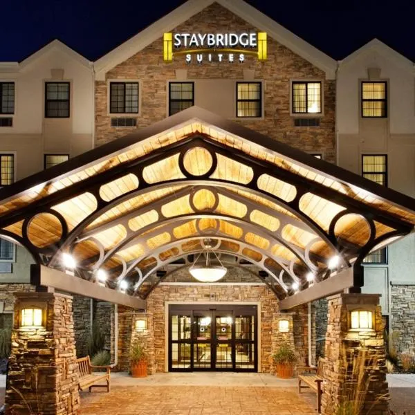 Staybridge Suites Dearborn by IHG, hotel v destinaci Dearborn