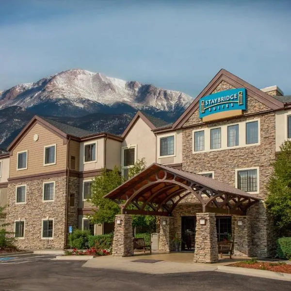 기념비에 위치한 호텔 Staybridge Suites Colorado Springs North, an IHG Hotel