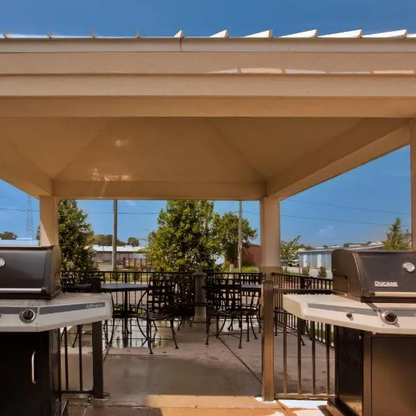 Candlewood Suites Norfolk Airport by IHG, hotel sa Norfolk