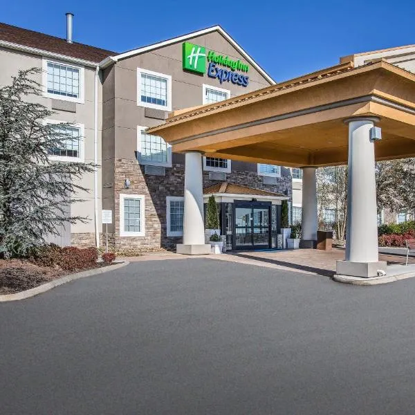 Holiday Inn Express Hotel & Suites Alcoa Knoxville Airport, an IHG Hotel, hotel in West Maryville
