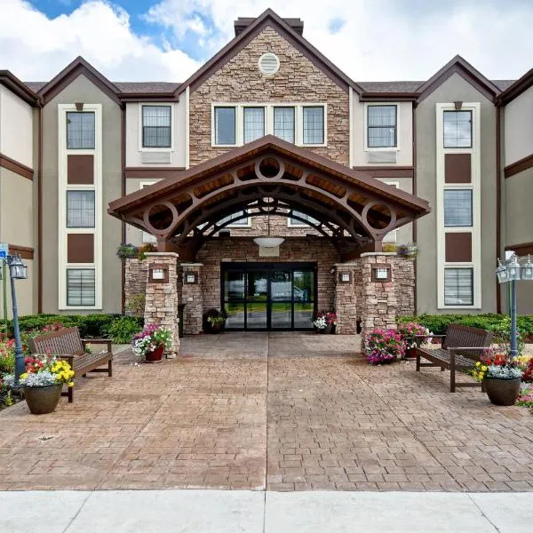 Staybridge Suites Grand Rapids-Kentwood, an IHG Hotel: Grand Rapids şehrinde bir otel