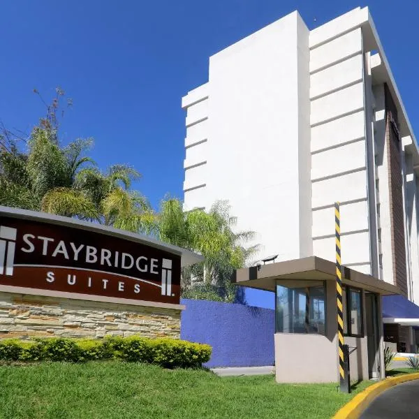 Staybridge Suites Guadalajara Expo by IHG, hotel v destinaci Guadalajara