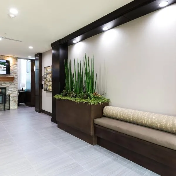 Staybridge Suites - Lake Jackson by IHG, hotell i Lake Jackson