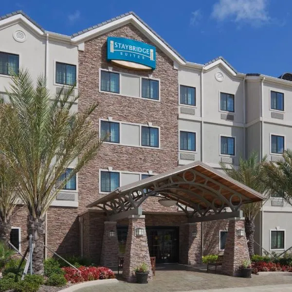 Staybridge Suites Lafayette-Airport, an IHG Hotel، فندق في Broadmoor