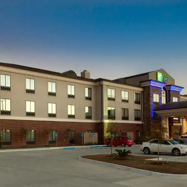 Holiday Inn Express Hotel & Suites Morgan City- Tiger Island, an IHG Hotel, hotel di Berwick