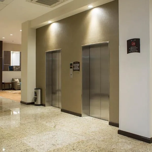 Staybridge Suites Puebla by IHG, hotel i Puebla