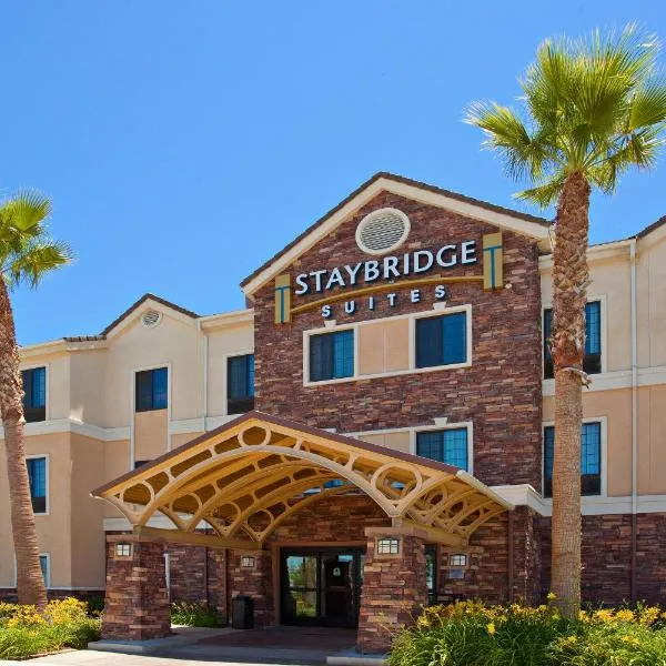 Staybridge Suites Palmdale, an IHG Hotel โรงแรมในพาล์มเดล