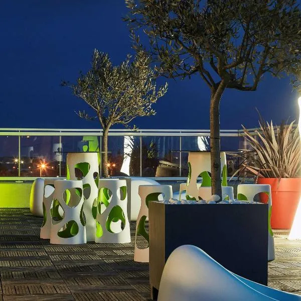 Ibis Styles Hyères Rooftop & Spa, hotel sa Hyères