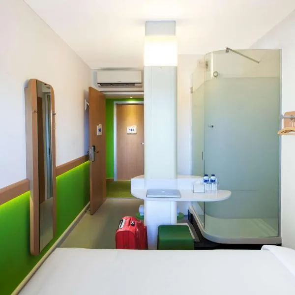 Cordia Hotel Makassar Airport, hotel v destinaci Makasar