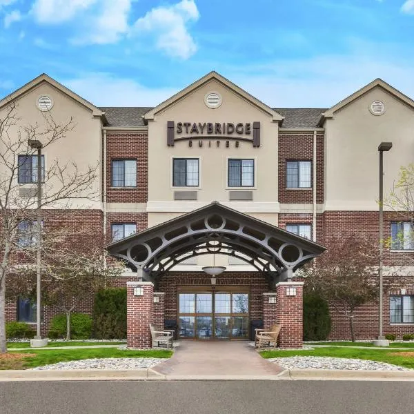 Staybridge Suites Lansing-Okemos by IHG, hotel v destinaci Okemos