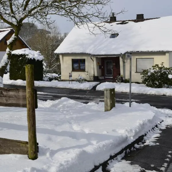 Sunrise B&B Hellenthal: Hellenthal şehrinde bir otel