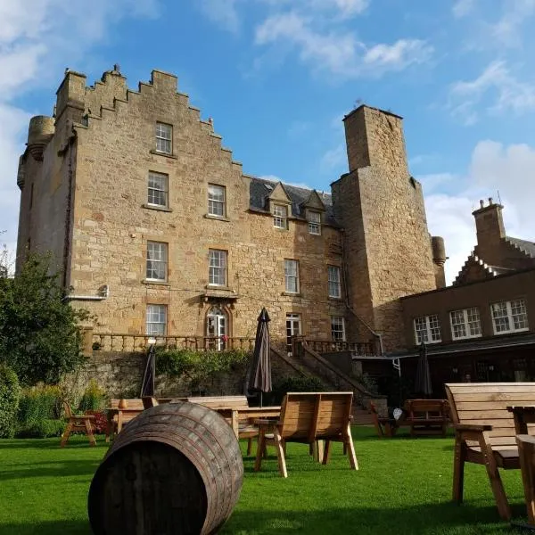 Dornoch Castle Hotel, hotel in Bonar Bridge