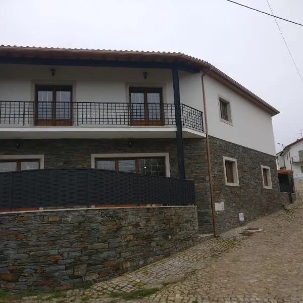 Casa das Olmedas, hotel v destinaci Vimioso