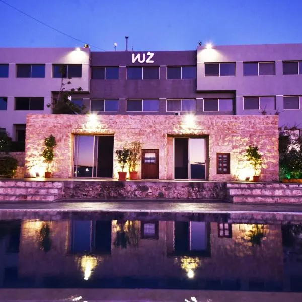 VU'Z Hotel – hotel w mieście Dżubajl