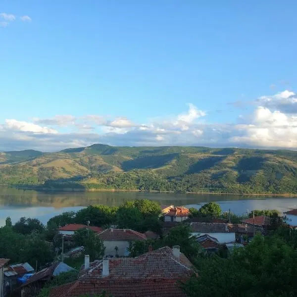 Mihaela Lake Retreat, hotel v destinaci Gnyazdovo