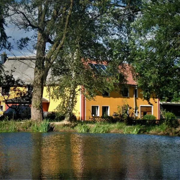 Ferienhof im grünen Herzen, hotel in Stelzendorf