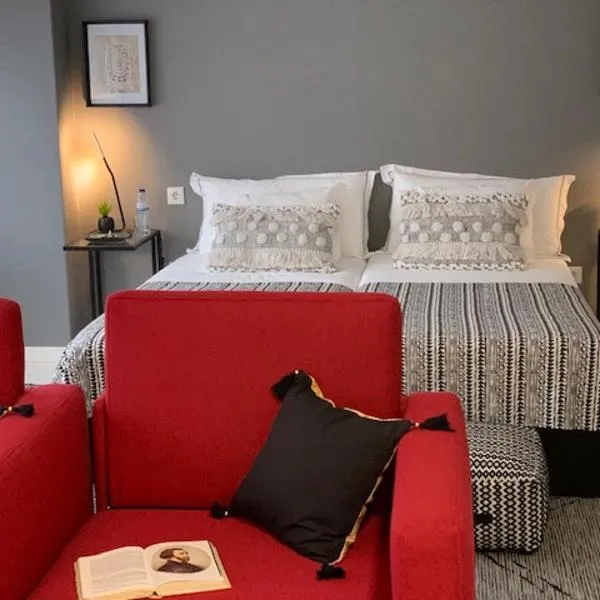 BUS STATION Suites & Studios, hotel em Coimbra