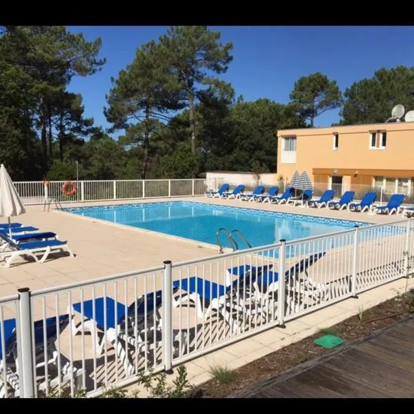 Appartement près lac et océan, Hotel in Carcans