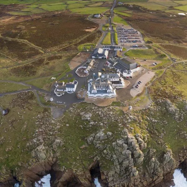 The Land's End Hotel, hotel in Sennen