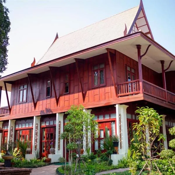 Baan Lhang Wangh บ้านหลังวัง、ピサヌロークのホテル