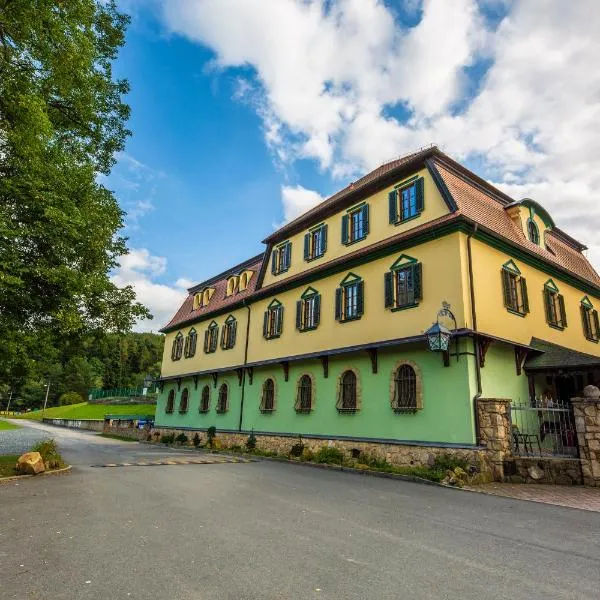 Lovecký zámeček, Hotel in Osvětimany