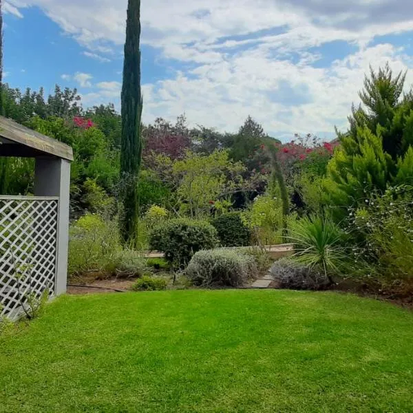 Abigail's Garden Cottage, hotel em Montagu