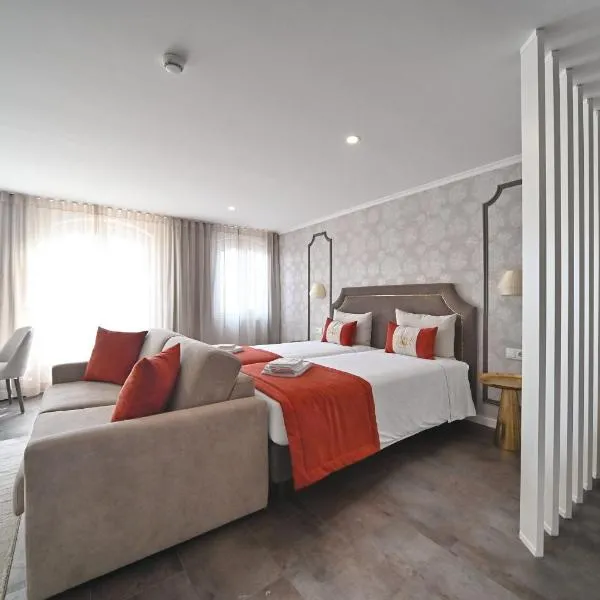Famous Crows Lisbon Suites, hotel in Lisbon