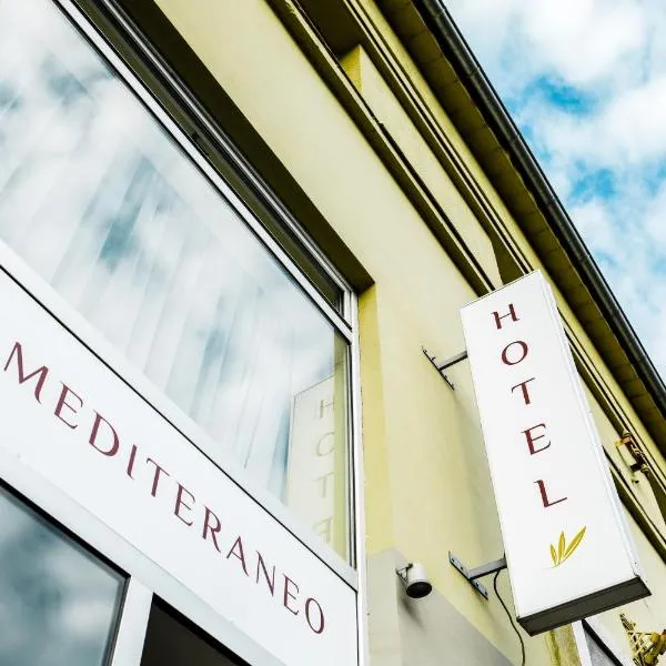 Garni Hotel Mediteraneo: Novi Sad şehrinde bir otel