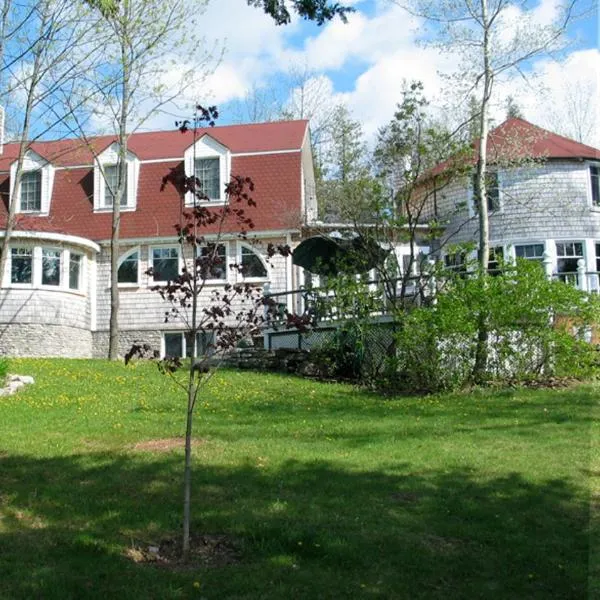 Windswept on the Trent, hotel in Marmora