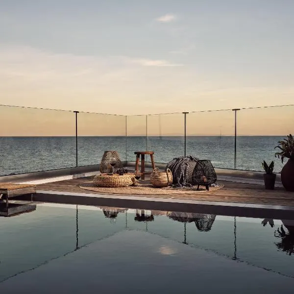 Oceanis Luxury Suites, hotel u gradu Kypseli