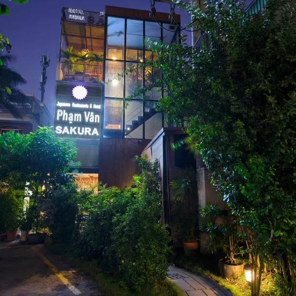 Phạm Vân Sakura Hotel, ξενοδοχείο σε Thuan An