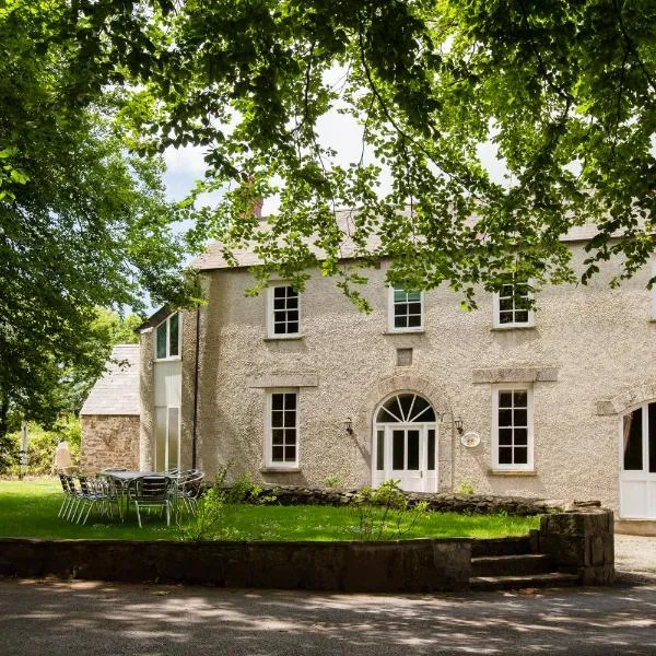 Portclew Cottages, hotel di Pembroke