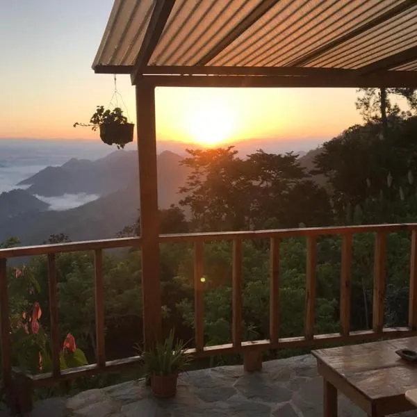 Mountain Nest, hotel en Lanquín