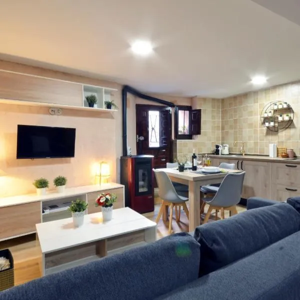 PORTAL DE MOLINA 2 - Piso acogedor en el casco histórico de Albarracín, hotel en Albarracín