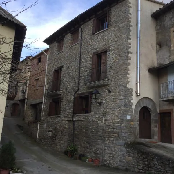 Casa Carbonero, hotel in Lascuarre