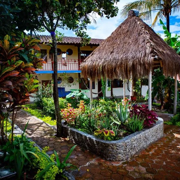 Hostal Jardín Escondido, khách sạn ở LàngVilcabamba