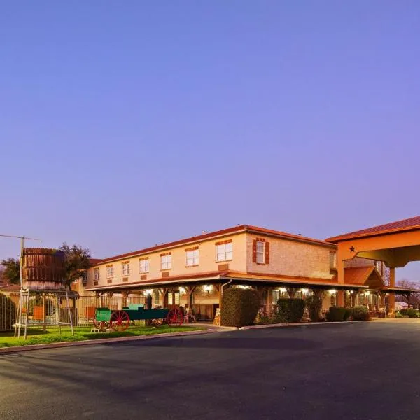 Best Western Plus Fredericksburg, hotel in Rocky Hill