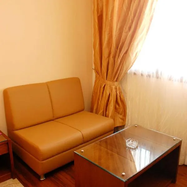Hotel Deepa Comforts, hotel in Mangalore