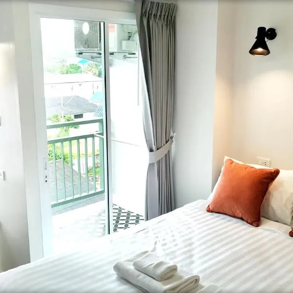 beHOME Phuket, hotel v destinaci Nai Yang pláž