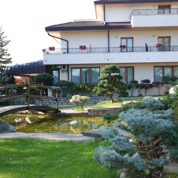 Al Giardino, hotel v destinaci Fanna