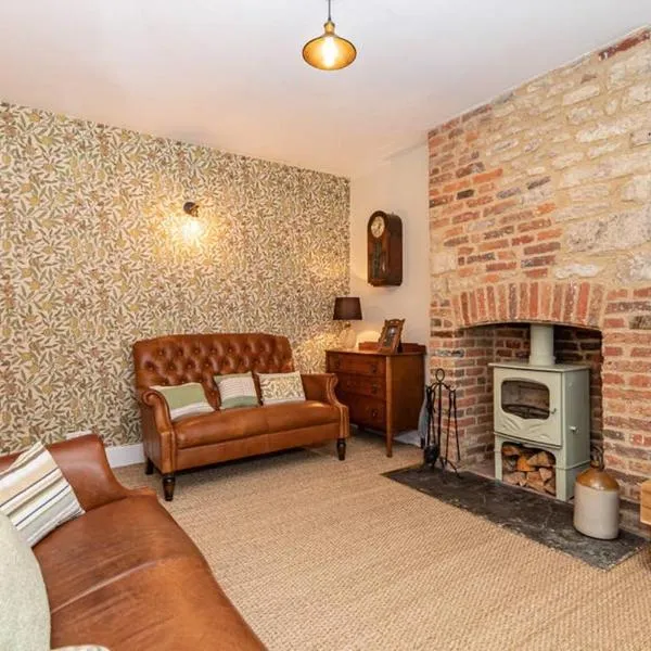 Oxfordshire Living - The Bowler Hat Cottage - Woodstock, hotell i Woodstock